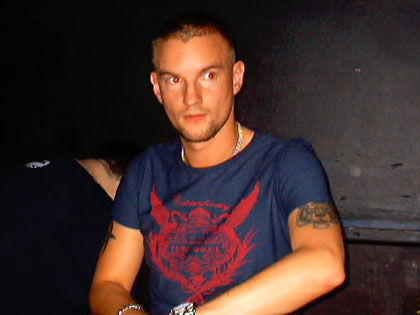 Paul King playing at Bournemouth's Showbar in May 2002