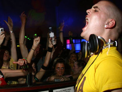 Andy Whitby having a scream