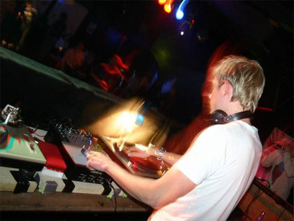 DJ Jedi using the old skool force