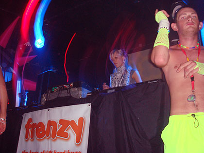 Yet another Cally Gage Frenzy moment - with Cyberkid